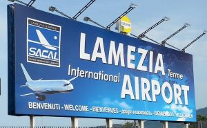 aeroporto lamezia giardino privato