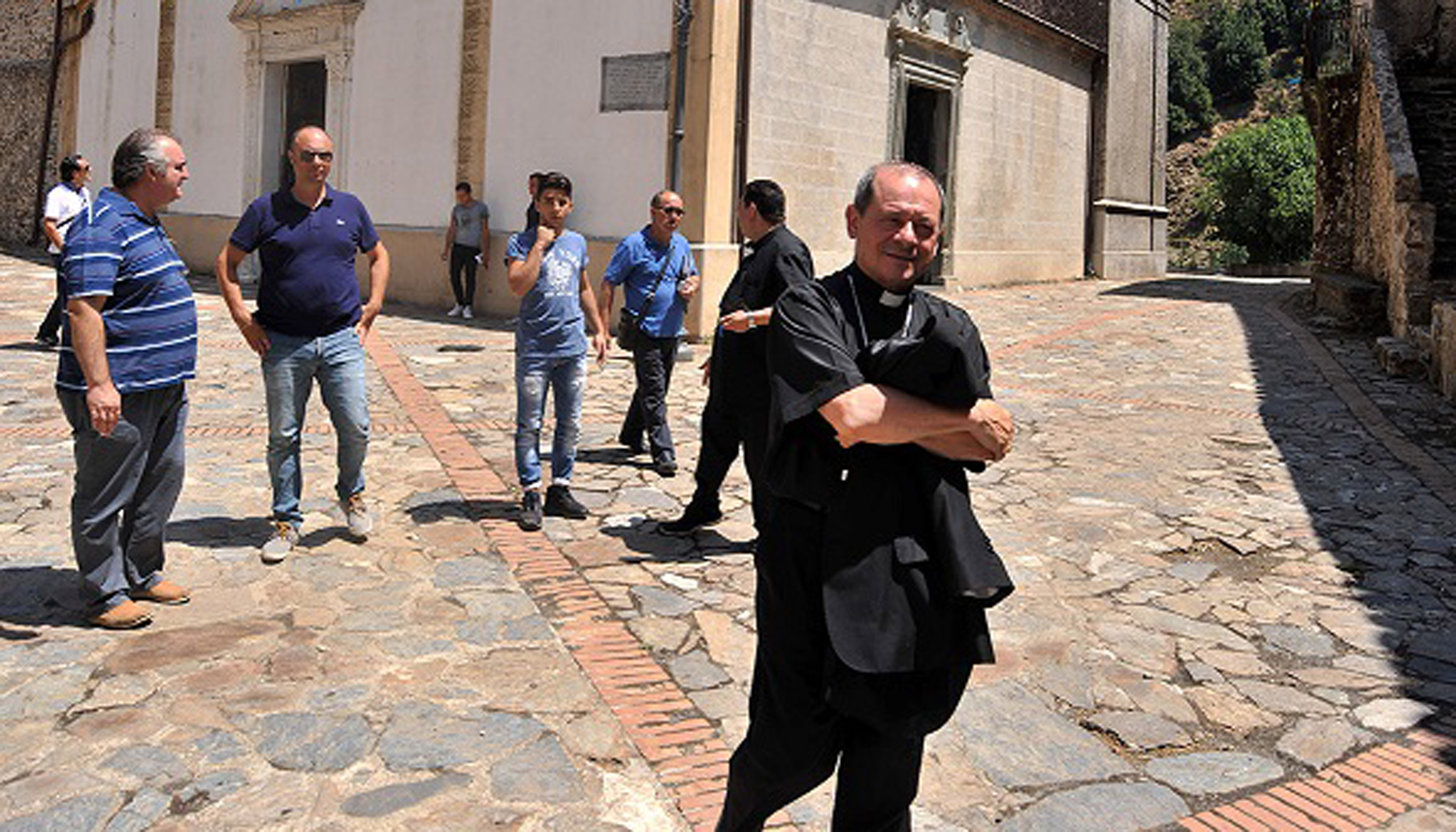 Mons. Francesco Oliva, vescovo di Locri-Gerace - LameziaTerme.it