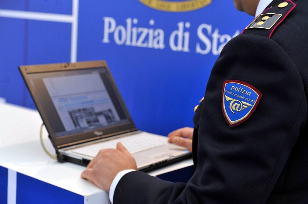 cosenza polizia postale-LameziaTermeit