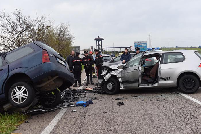 incidente stradale a Gioia Tauro-LameziaTermeit