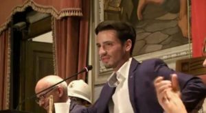 Francesco De Sarro presenta una nuova associazione politica