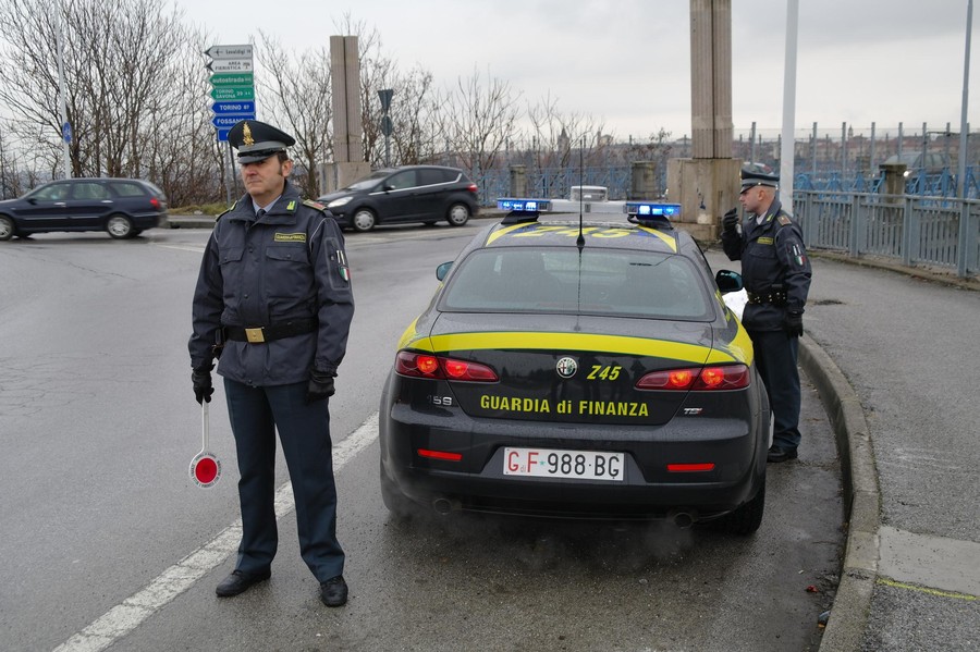 Operazione Ciclope tra Crotone e Verona: arresti e sequestro beni per 12 milioni di euro