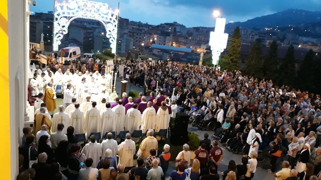 Lamezia. Processione del Corpus Domini per le vie della città