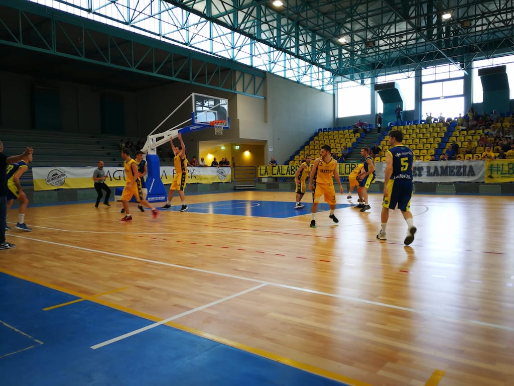 Basketball Lamezia batte Montegranaro: oggi sfida con San Nicola Basket Cedri