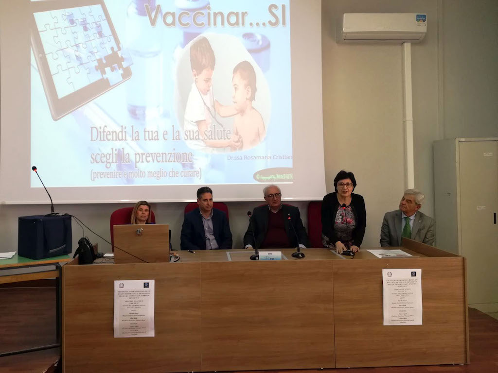 Lamezia. Convegno sulla vaccinazione promosso dal Rotary club