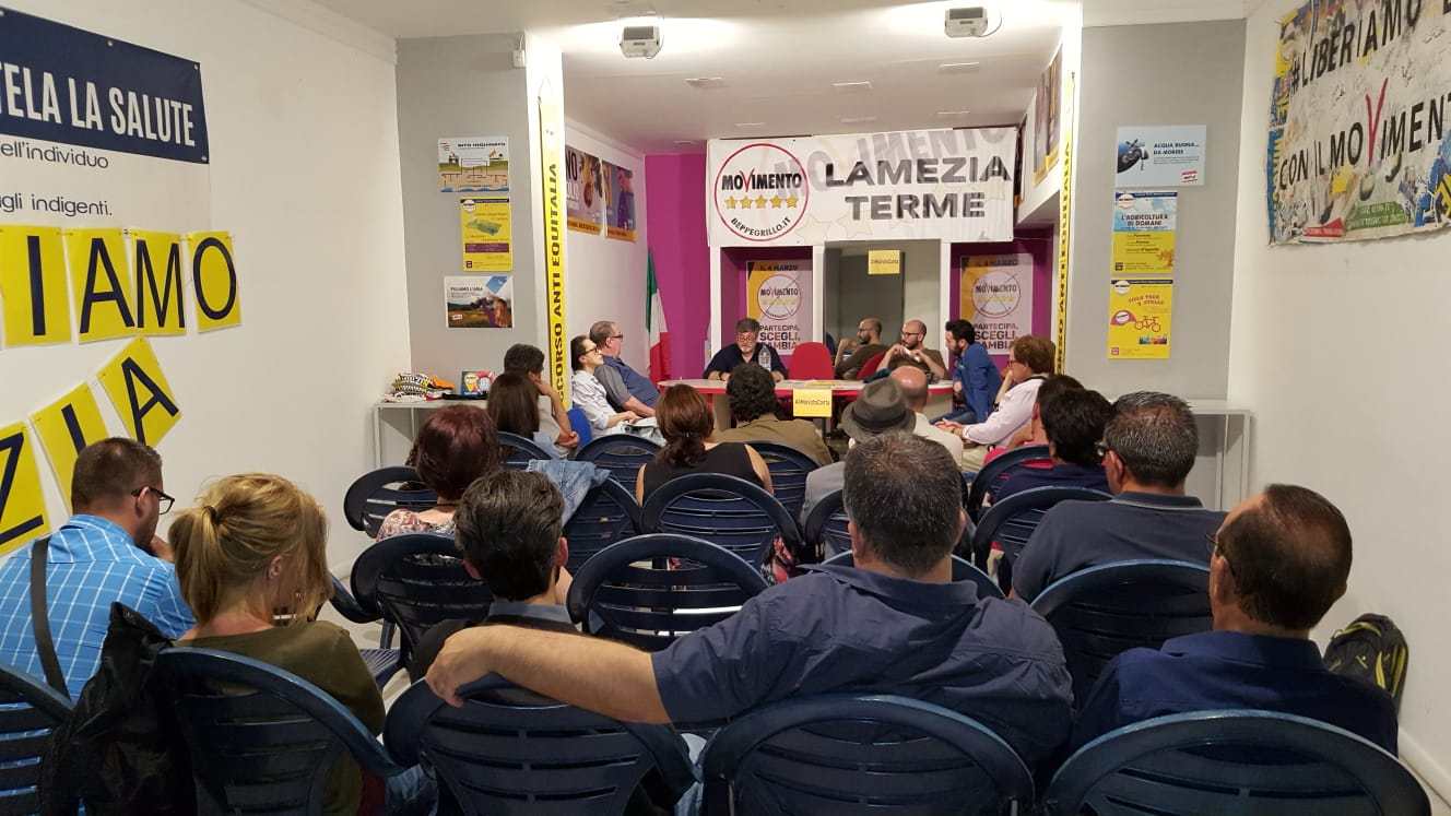 Lamezia. Delegazione Meetup 5 Stelle ricevuta da Alecci