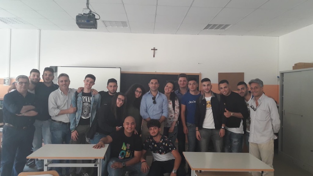 Maturità. Furgiuele incontra i ragazzi dell’ITG di Lamezia Terme