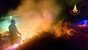 incendio sterpaglie a Catanzaro-LameziaTermeit