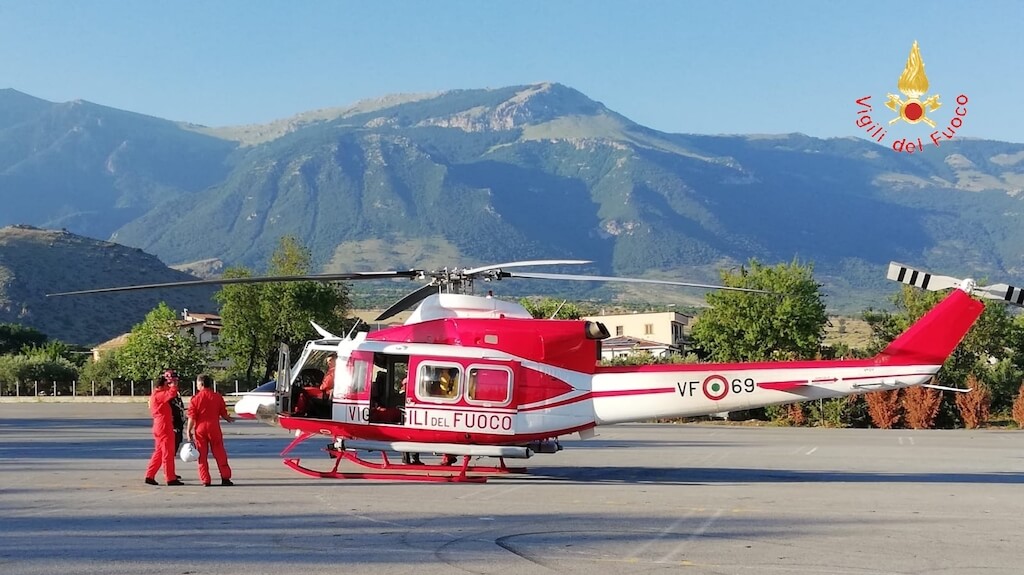 Cade durante gita in montagna, escursionista recuperata con l'elicottero