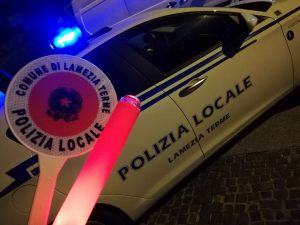 controlli straordinari della polizia locale di Lamezia-LameziaTermeit