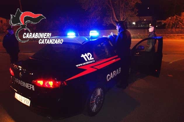 Catanzaro. Ruba computer da un negozio, denunciato