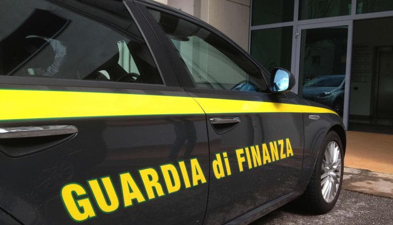 Cosenza. False assunzioni e bilanci, due denunce