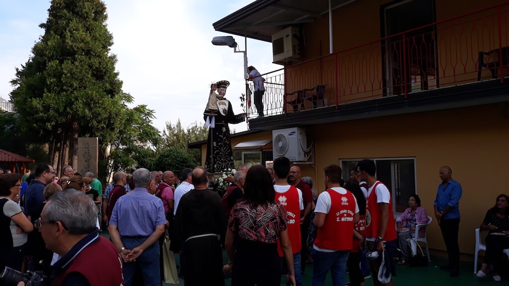 S. Antonio in visita agli anziani delle case di riposo Tamburelli e Bosco S. Antonio