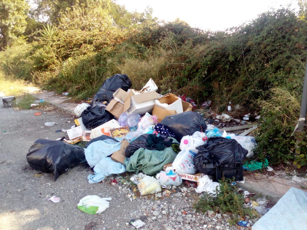 spazzatura quartieri Sant'Eufemia