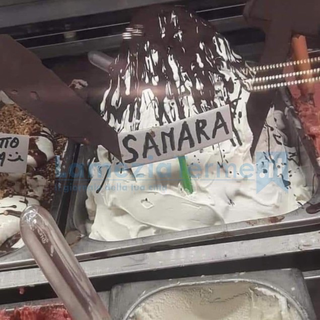 Samara in gelateria