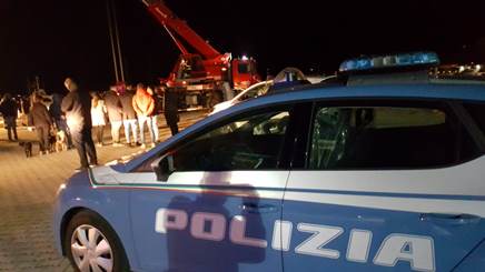 Salvato un uomo caduto nel porto di Villa San Giovanni