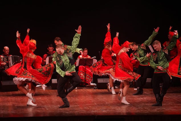 AMA Calabria Catanzaro, lo spettacolo “Russian Dances” fa sognare ad occhi aperti