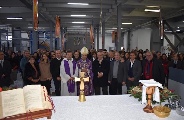 Il vescovo Schillaci ha concelebrato messa in area industriale Lamezia