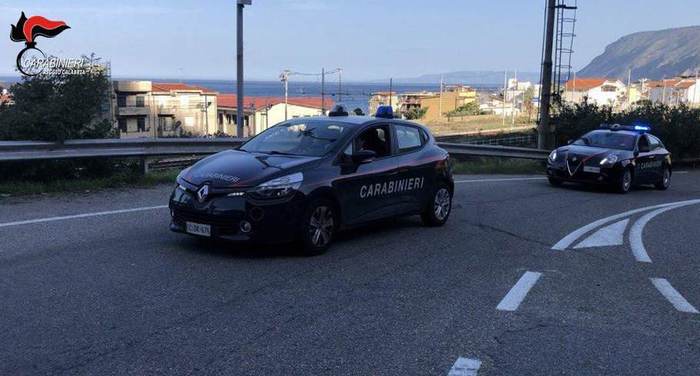 Auto carabinieri Bagnara Calabra