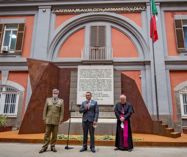 L’opera “San Gennaro” di Raffaele Mazza esposta in permanenza a Palazzo Salerno di Napoli