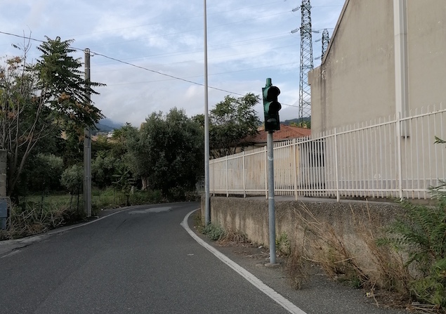 Quartiere Capizzaglie: ancora spenti i semafori di via Riccardo Lombardi