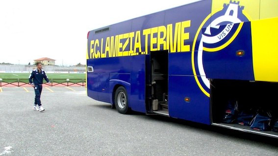 FC Lamezia Terme con la città a sostegno della popolazione ucraina