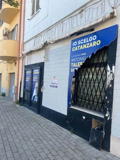 Ignobile atto vandalico ai danni del candidato a sindaco Antonello Talerico