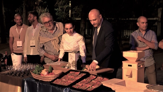 Grande successo per la Gabamarita, tipica pizza arbëreshë di Spezzano Albanese