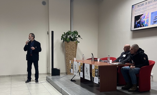 Lamezia. Un successo la presentazione del libro "Morire per la NATO?"