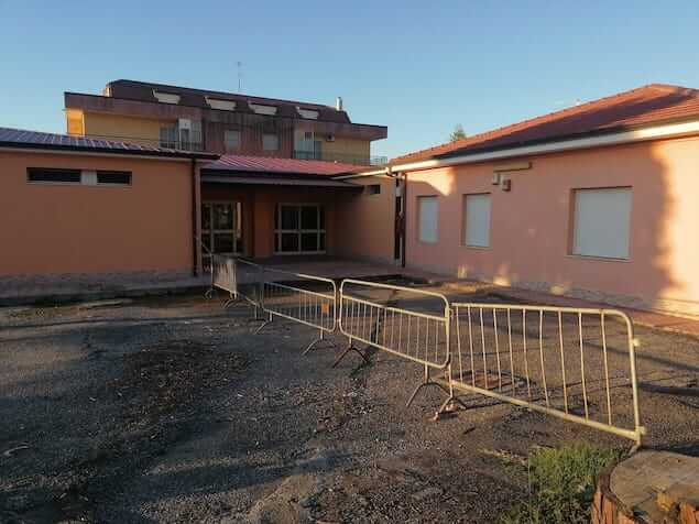 Quartiere Capizzaglie: mettere in sicurezza cortile scuola primaria "Alberto Manzi" e dell'infanzia "Antonio Ferraro"