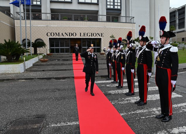 Il Generale di Corpo d’Armata Riccardo Galletta saluta il Comando Legione Carabinieri Calabria