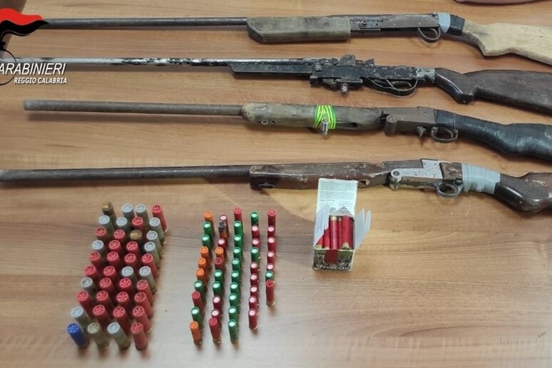 Scoperti e sequestrati 4 fucili nella Locride