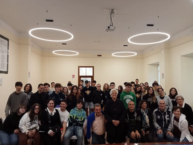45 studenti calabresi in viaggio nei luoghi della memoria in Italia