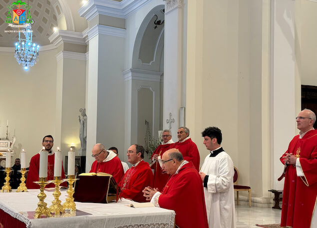 Il vescovo Parisi presiede celebrazioni della Domenica delle Palme