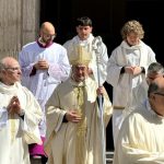 Gli auguri della Diocesi a Monsignor Parisi a due anni dalla nomina a vescovo